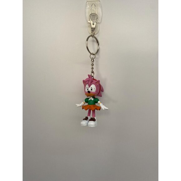 Upcycled Sega Sonic the Hedgehog Amy Keychain: Vintage Toy Charm - Picture 1 of 5